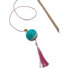 Normadia Renkli Pati Desenli Sesli Çıngıraklı Kedi Oltası, Ahşap Saplı, Püsküllü