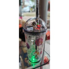 Ada Çanta Kırtasiye Işıklı Model Süslü Kapaklı Pipetli Plastik Bardak 470ML AD67126