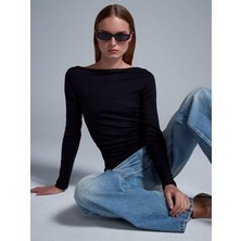 Kokoşum Butik 32198 Kayık Yaka Uzun Bluz Siyah