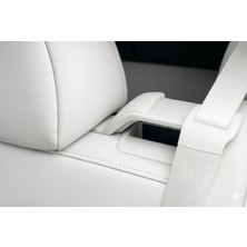 Model Y 2024 Siyah Emniyet Kemeri Tutucu – Uzun ve Kalın Tasarım (2 Adet)