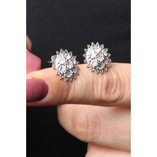 By Barun Yuvarlak Küpe Zirkon Taşlı Çivili 925 Ayar Gümüş Küpe