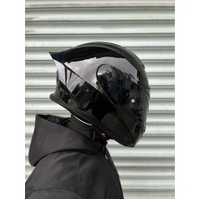 Rivox R1 Parlak Siyah Kapalı Kask (Siyah Vizörlü) MD820