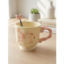 Bam Masalsı Kedi ve Kelebek Temalı Kaşıklı Seramik Kupa 350 ML