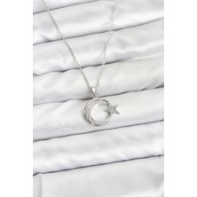 Callerrons Accessories Zincir Gümüş Renk Ay Yıldız Model Zirkon Taşlı Kadın Kolye - EBJ260130W39331