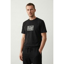 Elemge %100 Pamuk Tok Penye Süprem Erkek 2'li Pijama Takımı Rahat Kalıp Siyah Kısa Kol Cepli Ipli Baskılı Gamer Over