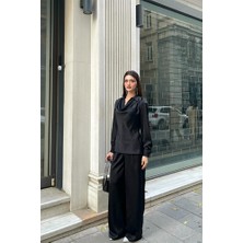 Klex Kadın Degaje Yaka Saten Bluz – Uzun Kollu, Şık ve Zarif Tasarım