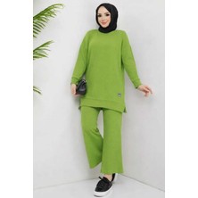 Tesettür Diyarı Bol Kesim Tuniği Bisiklet Yaka Alt Üst Tesettür Takım- Fıstık Yeşili