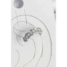 Eco Lounge Pirinç Gümüş Renk Zirkon Taşlı Kıkırdak Model Kadın Küpe