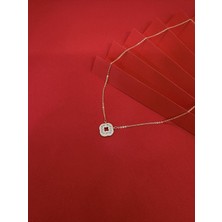 Zirkon Taşlı Yonca Kolye