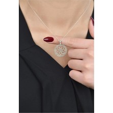 Kadın 925 Ayar Gümüş Lotus Çiçeği Madalyon Gümüş Kolye