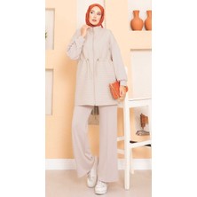 Md Beli Ayarlanabilir Kapitone Yelekli Üçlü Tesettür Takım Bej