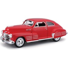 1/25 1948 Chevrolet Fleetline Aerosedan Araba