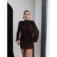 Esra Helvacı Dik Yaka Vatkalı Bluz Etek Takım