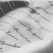 Kadın 925 Ayar Gümüş Zincirli Dikey Isimli Kolye