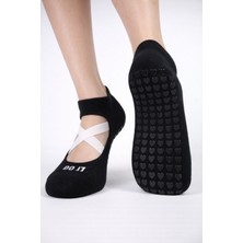 Carnaval Socks Siyah Renkli Pilates & Yoga Silikonlu Kazymaz Tabanlı Patik Çorap