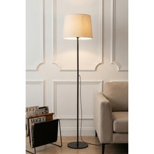Normadia Modern Siyah Metal Ayaklı Lambader 145 cm Bej Kumaş Başlıklı Salon Aydınlatması