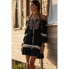 Düşük Omuz Nakışlı & Ponponlu Püsküllü Mini Etnik Otantik Elbise