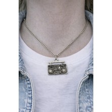 Herşey Nota Retro Müzik Çalar Figürlü Unisex Kolye – Gümüş Renk 60 cm Zincir