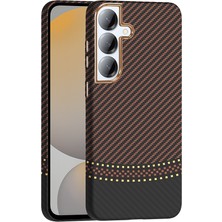 Subutu Galaxy S25 Plus Kılıf M-Safe Şarj Özellikli Karbon Fiber Görünümlü Sbt Gros Kapak - Gold-Siyah