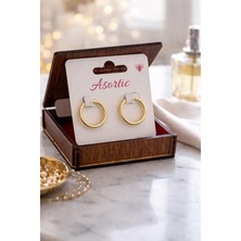 Gold Renk Orta Boy Halka Küpe – Şık, Zamansız & Günlük Kullanıma Uygun