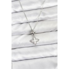 Moresun Buğz 316L Çelik Zincir Gümüş Renk 4 Yapraklı Yonca Model Zirkon Taşlı Kadın Kolye