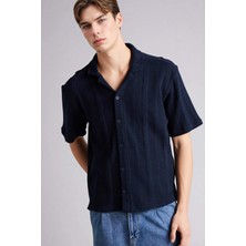 DeFacto Boxy Fit Apaş Yaka Kısa Kollu Gömlek F8615AX26SP