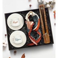As Gift Kişiye Özel Porselen Tabaklı Beyaz Fincan Takımı & Fular & Çubuk Tütsü Hediye Seti