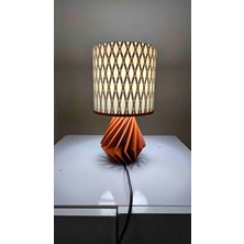 Kahverengi Beyaz Abjur Lamba