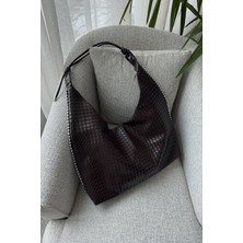 Meral Özgenç Zımbalı Kapitone Çanta