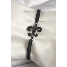 Hkursat Pirinç Siyah Renk Zirkon Taş Işlemeli Zambak Figür Asansörlü Makrome Model Kadın Bileklik