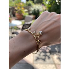 World Araştırma Charm Detaylı Altın Renk Ayarlanabilir Paslanmaz Çelik Bileklik