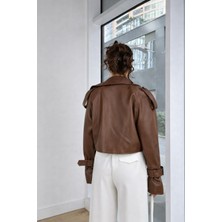 Asmil Deri Kol Ucu Kemer Detaylı Kadın Crop Deri Ceket