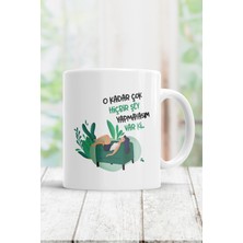 Beyaz Üşenen Kadın Kupa Bardak