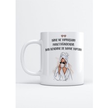 Beyaz Bak Kendime De Kahve Yaptım Baskılı Porselen Kupa Bardak