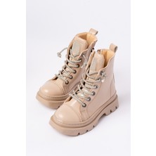 Kız Çocuk Siyah Rugan Yüksek Taban Fermuarlı Bağcık Taşlıı Bot