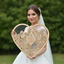 Evlilik Sepetim Düğün-Nişan Kalp Desenli 50 cm Büyüklüğünde Şeffah Pleksi Misafir-Hatıra Anı Kutusu + Şövale ve Kalem Hediyeli