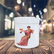 Beyaz Kalbi Kırık Kadın Küllük Dijital Sanat Baskılı Kül Tablası KL182