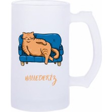 Sartre Art Hallederiz Esprili Motto Baskılı Bira Bardağı 500 ml - Büyük Boy Kulplu Cam Kupa