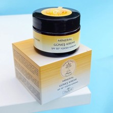 Doğal Mineralli Güneş Kremi