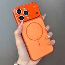Iphone 14 Pro Max ile Uyumlu 17 Pro Max Görünümlü Destekli Kablosuz Şarj Özellikli Kamera Lens Korumalı Şık Metal Görünümlü Telefon Kılıfı