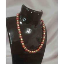 Shine Elagance Kırmızı Inci Aralarda Aralarda Altın Rengi Küp Boncuk Kapamaları Altın Rengi Çelik Kadın Şık Kolye Sevgililer Günü Hediyesi