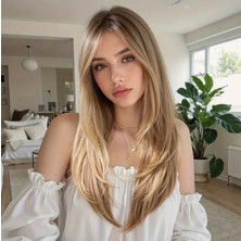 Aura Peruk Harika Ombre Geçişine Sahip Özel Vip Orta Boy Modelimiz