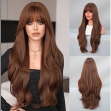 Aura Peruk Doğal Görünüme Sahip Şahane Uzunluktaki Perçemli Geniş Dalgalı Modelimiz