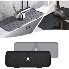 Silikon Musluk Matı ve Lavabo Sıçrama Önleyici – Mutfak ve Banyo Için Su Tahliyeli Tezgah Koruyucu, Sünger ve Sabunluk Düzenleyici, Kaymaz Musluk Arkası Kurutma Pedi (Asorti)