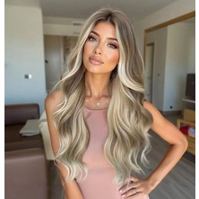 Aura Peruk Medikal Cilt Görünümlü Şahane Renk Geçişlerine Sahip Vip Modelimiz