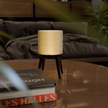 Modern Masa Lambası – Iskandinav Tasarım Renk Geçişli | Yatak Odası & Ofis Için Dekoratif Aydınlatma | E14 Duylu Minimalist Lamba