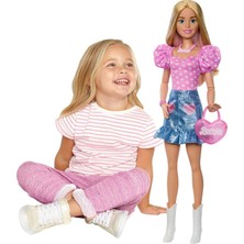 Barbie Çıkarılabilir Moda, Pembe Üst, Denim Etek ve Kovboy Çizmeleri, Kolye ve Çanta Aksesuarlı 28"