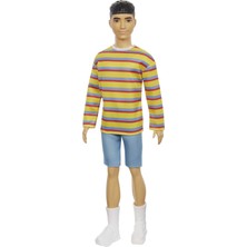 Barbie Â € Ken Fashionistas Doll # 175 Sculpted Esmer Saçlı Uzun Kollu Renkli Çizgili Gömlek Giyen
