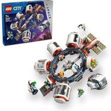 City Modüler Uzay Istasyonu 60433-7 Yaş ve Üzeri Uzay Meraklısı Çocuklar Için Yaratıcı Oyuncak Yapım Seti (1097 Parça)