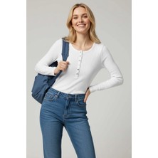 Zengezur Mall Storozal Çıtçıt Detaylı Bluz Beyaz T4343 (Beden: S)